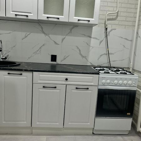 Сдам 1 Комнат Квартиру Посуточно Apartment อูรัลส์ค ภายนอก รูปภาพ